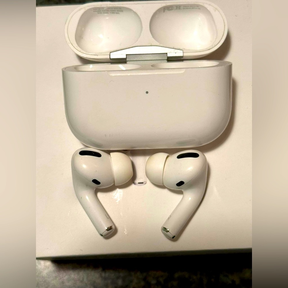 Gen 1 AirPod Pro